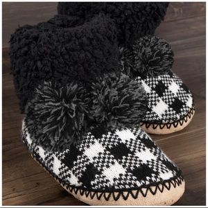 Ruggine White Buffalo Plaid Slippers
